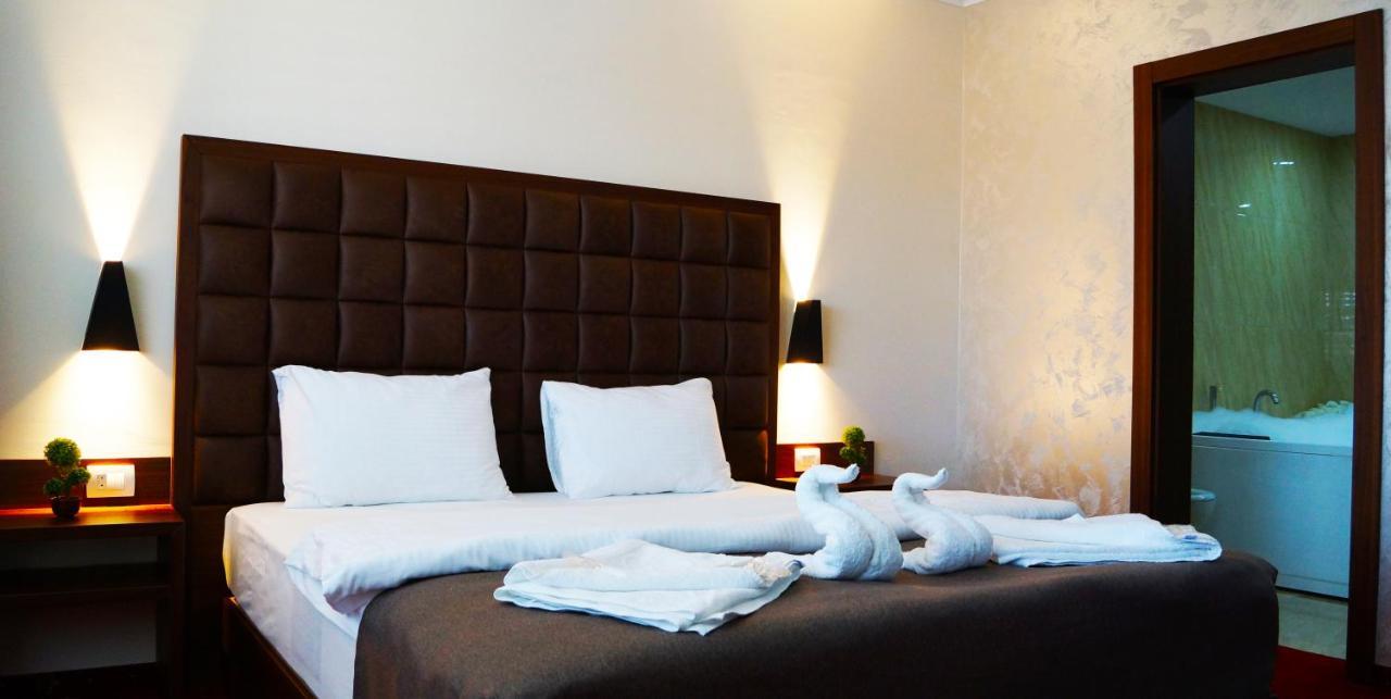 City Hotel Prizren Extérieur photo