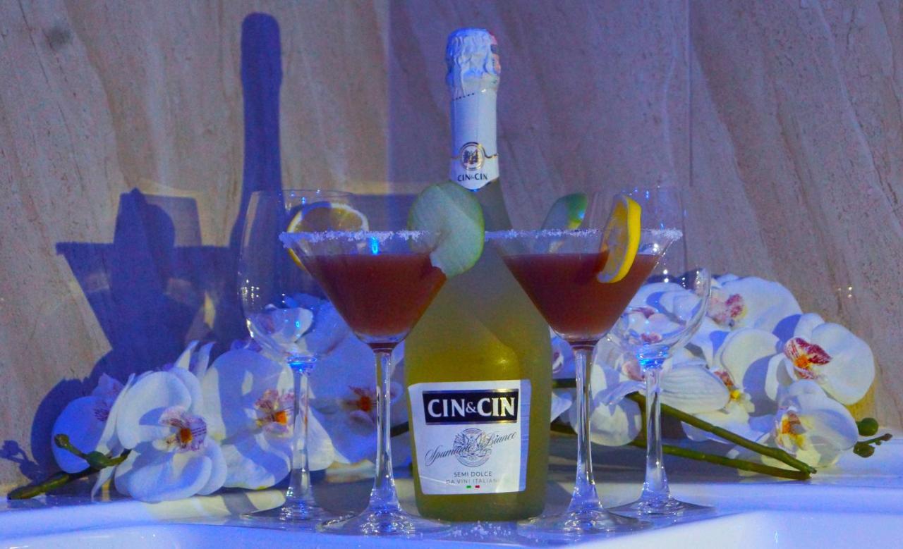 City Hotel Prizren Extérieur photo